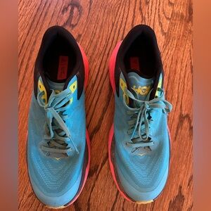 HOKA Women’s Zinal trail running shoe - Size 10.